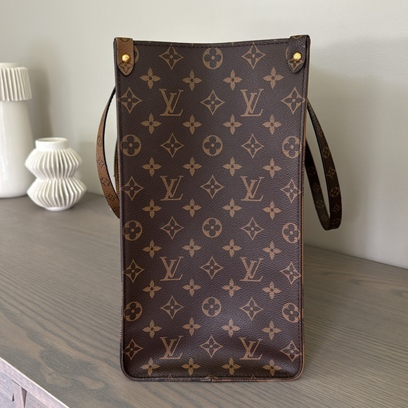 Louis Vuitton OnTheGo Reverse Monogram Tote - Picture 4 of 15